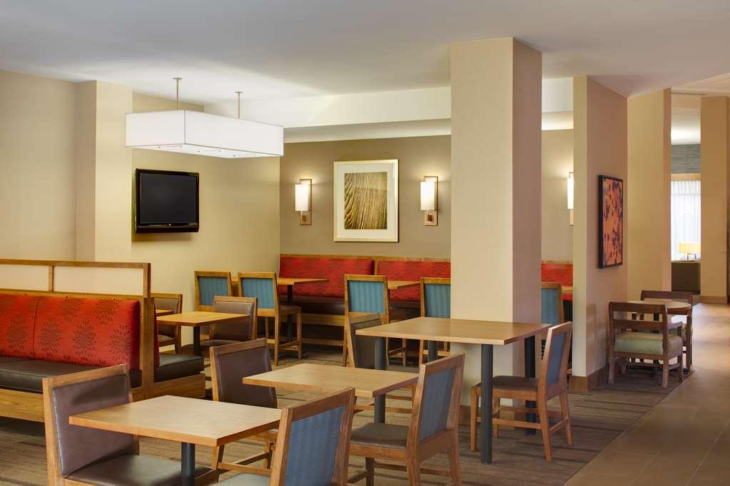 Hyatt Place Cherry Creek 3*